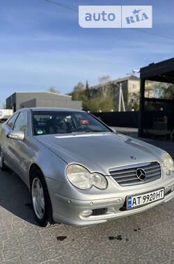 Купе Mercedes-Benz C-Class 2001 в Ивано-Франковске