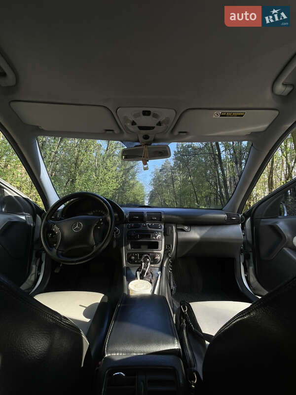 Седан Mercedes-Benz C-Class 2002 в Борисполе