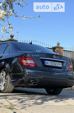 Седан Mercedes-Benz C-Class 2012 в Фастове