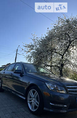 Седан Mercedes-Benz C-Class 2012 в Фастове