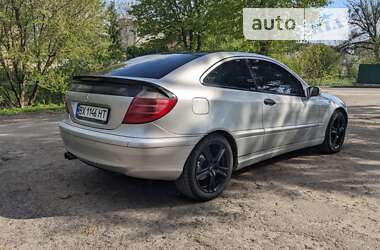 Купе Mercedes-Benz C-Class 2002 в 