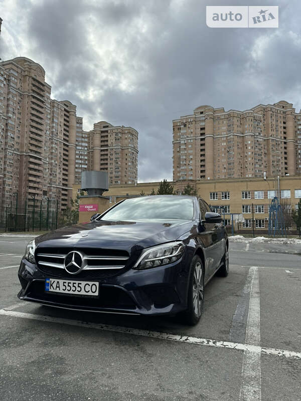 Седан Mercedes-Benz C-Class 2018 в Киеве