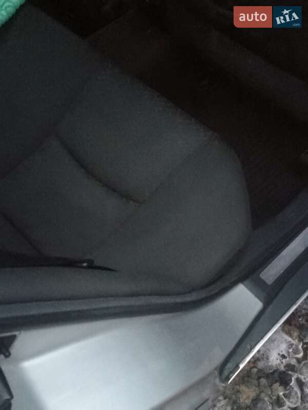 Седан Mercedes-Benz C-Class 2001 в Белой Церкви фото 32 Седан Mercedes-Benz C-Class 2001 в Белой Церкви