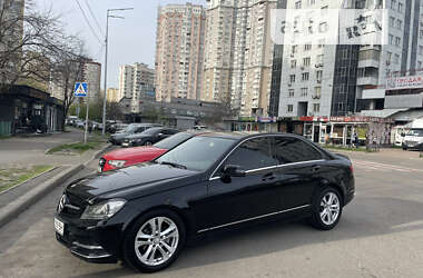 Седан Mercedes-Benz C-Class 2012 в Киеве