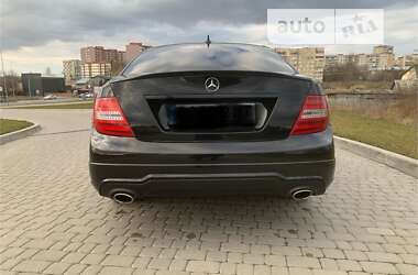 Седан Mercedes-Benz C-Class 2014 в Львове