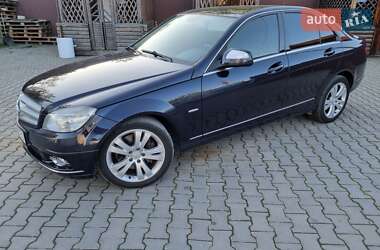 Седан Mercedes-Benz C-Class 2007 в Черновцах