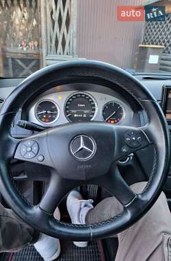 Седан Mercedes-Benz C-Class 2007 в Черновцах