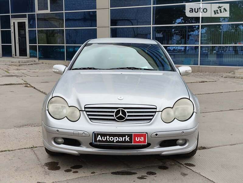 Купе Mercedes-Benz C-Class 2001 в Харькове