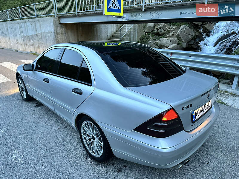 Седан Mercedes-Benz C-Class 2000 в Рахові
