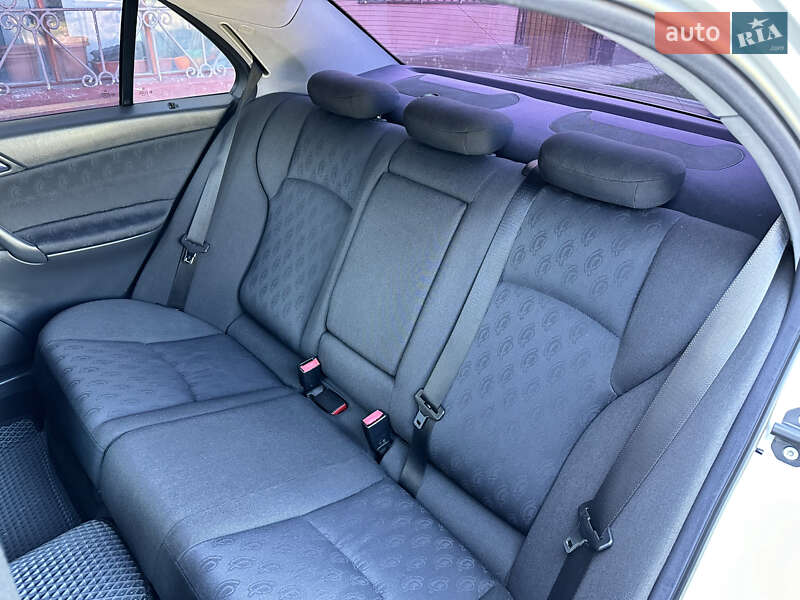 Седан Mercedes-Benz C-Class 2000 в Рахові