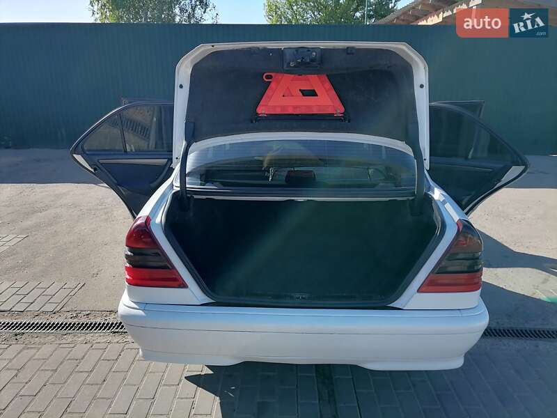 Седан Mercedes-Benz C-Class 1999 в Харькове