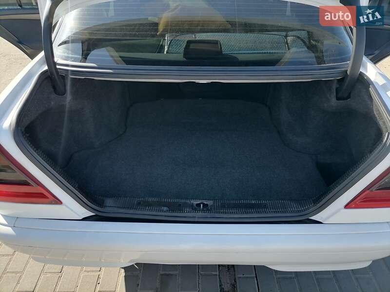 Седан Mercedes-Benz C-Class 1999 в Харькове