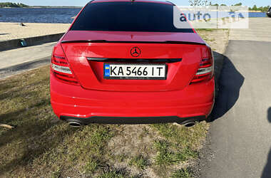 Седан Mercedes-Benz C-Class 2013 в Киеве