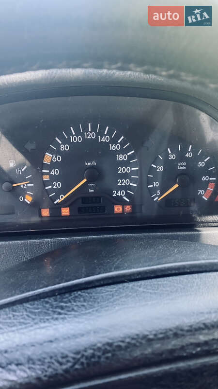 Седан Mercedes-Benz C-Class 1996 в Черновцах