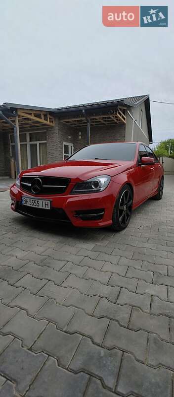 Седан Mercedes-Benz C-Class 2014 в Килии