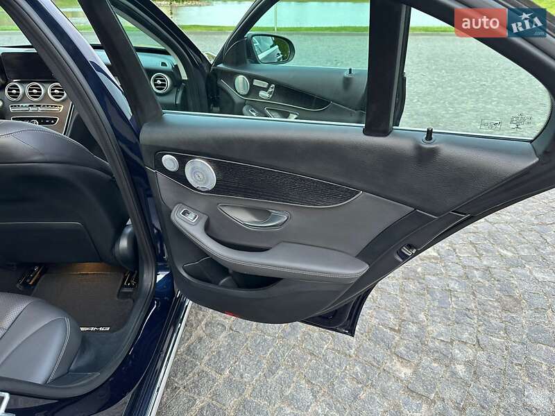 Седан Mercedes-Benz C-Class 2021 в Жовкве