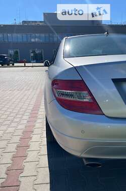 Седан Mercedes-Benz C-Class 2007 в Луцке