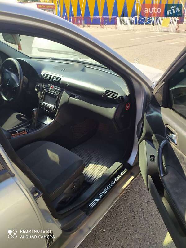 Седан Mercedes-Benz C-Class 2001 в Черновцах фото 3 Седан Mercedes-Benz C-Class 2001 в Черновцах