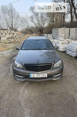 Универсал Mercedes-Benz C-Class 2009 в Черновцах