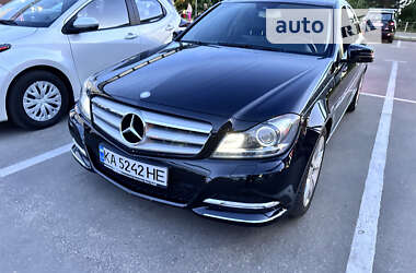 Седан Mercedes-Benz C-Class 2012 в Киеве