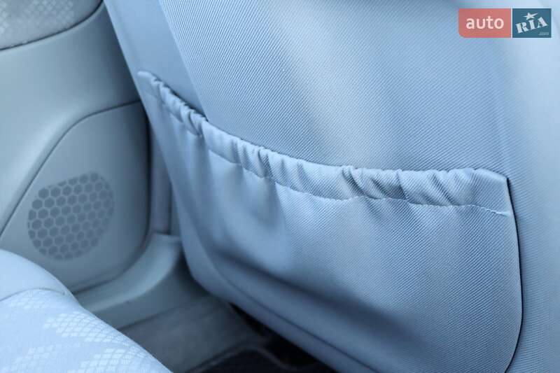 Седан Mercedes-Benz C-Class 2002 в Львове