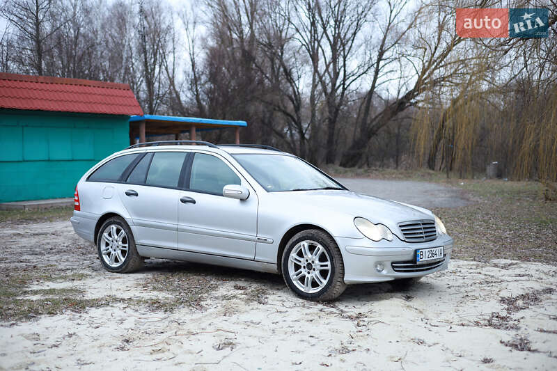 Универсал Mercedes-Benz C-Class 2005 в Хороле фото 20 Универсал Mercedes-Benz C-Class 2005 в Хороле
