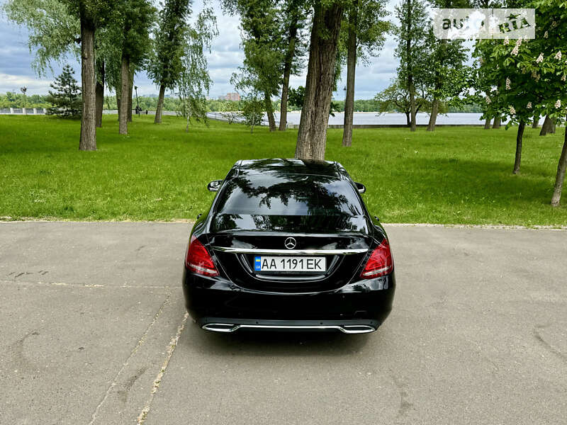 Седан Mercedes-Benz C-Class 2015 в Киеве