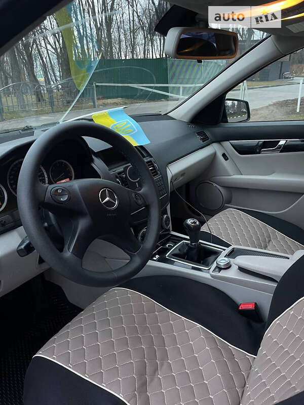 Универсал Mercedes-Benz C-Class 2008 в Харькове