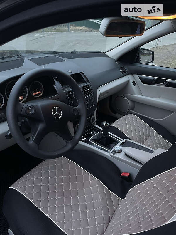 Универсал Mercedes-Benz C-Class 2008 в Харькове
