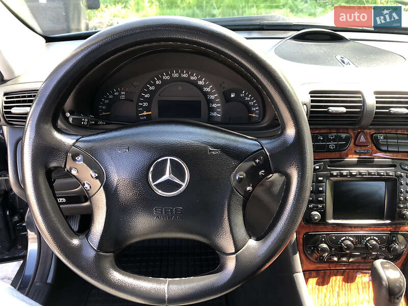 Универсал Mercedes-Benz C-Class 2003 в Черновцах