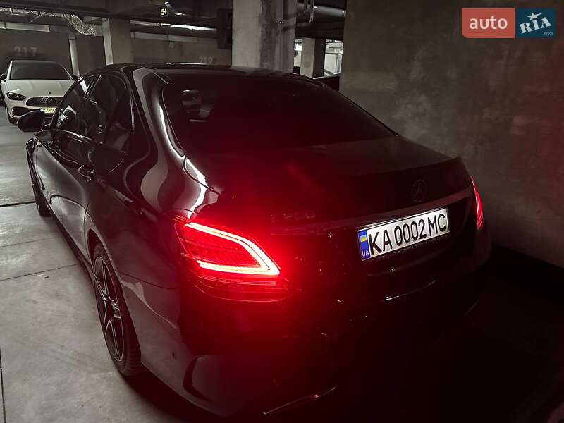 Седан Mercedes-Benz C-Class 2018 в Киеве
