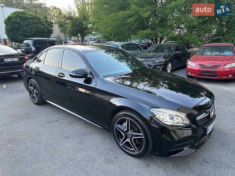 Седан Mercedes-Benz C-Class 2018 в Киеве
