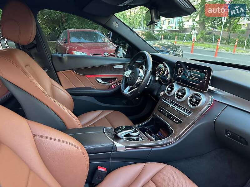 Седан Mercedes-Benz C-Class 2018 в Киеве