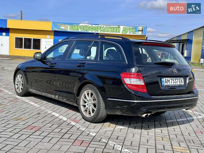 Универсал Mercedes-Benz C-Class 2008 в Житомире