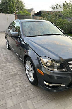 Седан Mercedes-Benz C-Class 2012 в Фастове