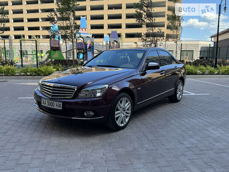 Седан Mercedes-Benz C-Class 2008 в Киеве