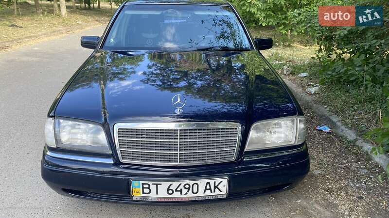 Седан Mercedes-Benz C-Class 1994 в Херсоне
