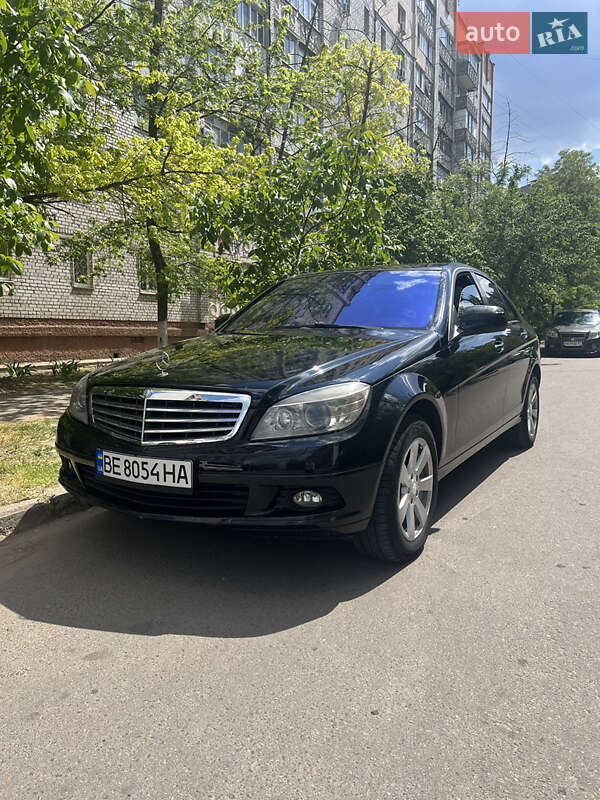 Седан Mercedes-Benz C-Class 2007 в Николаеве