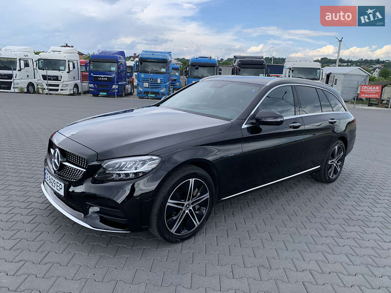 Mercedes-Benz C-Class 2020