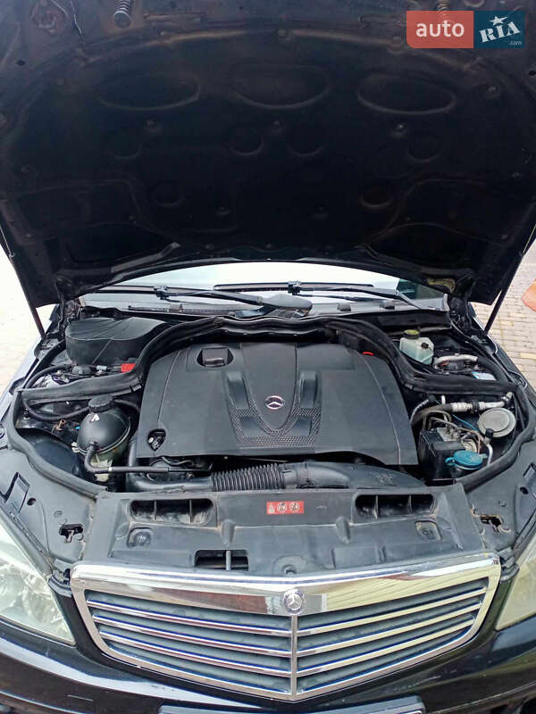 Універсал Mercedes-Benz C-Class 2009 в Косові фото 4 Універсал Mercedes-Benz C-Class 2009 в Косові