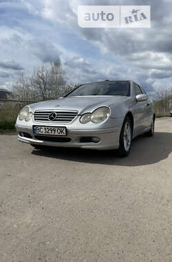 Купе Mercedes-Benz C-Class 2003 в Львові