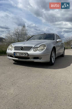 Купе Mercedes-Benz C-Class 2003 в 