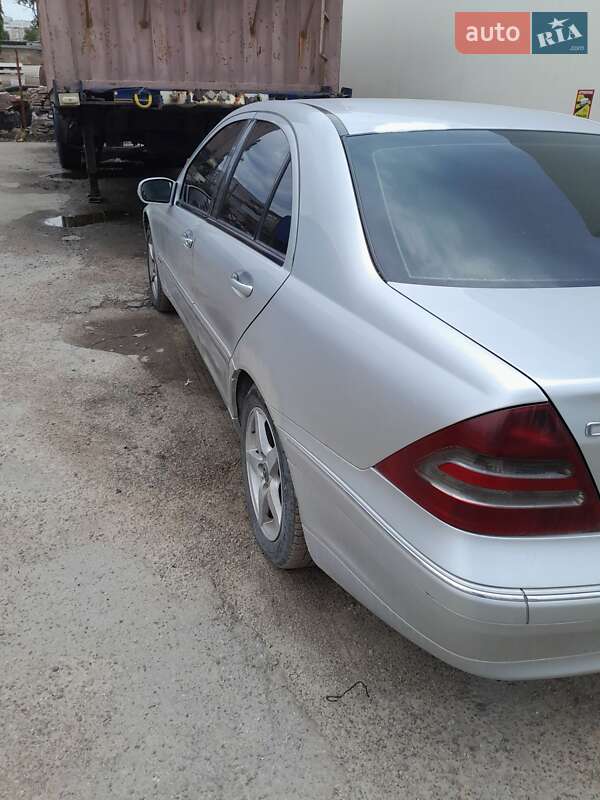 Седан Mercedes-Benz C-Class 2003 в Одесі фото 3 Седан Mercedes-Benz C-Class 2003 в Одесі