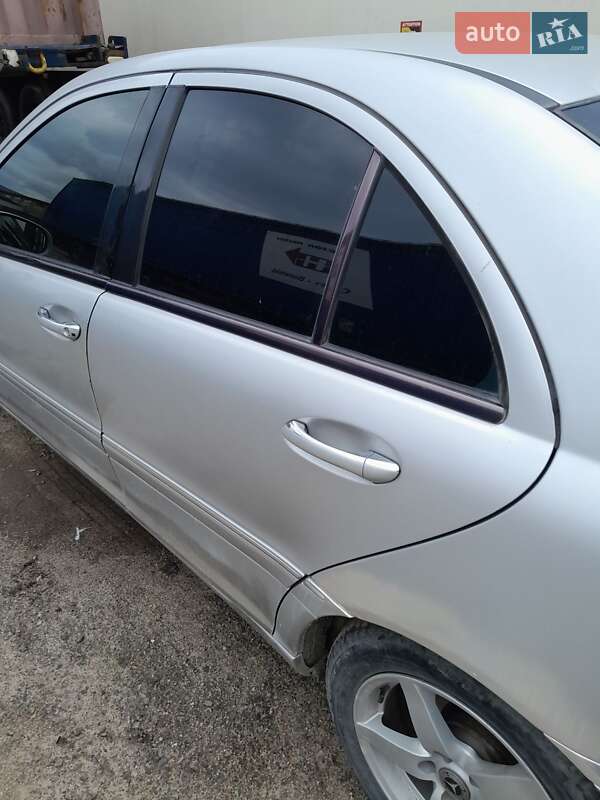 Седан Mercedes-Benz C-Class 2003 в Одесі фото 6 Седан Mercedes-Benz C-Class 2003 в Одесі