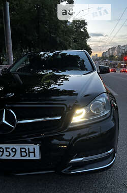 Седан Mercedes-Benz C-Class 2012 в Києві