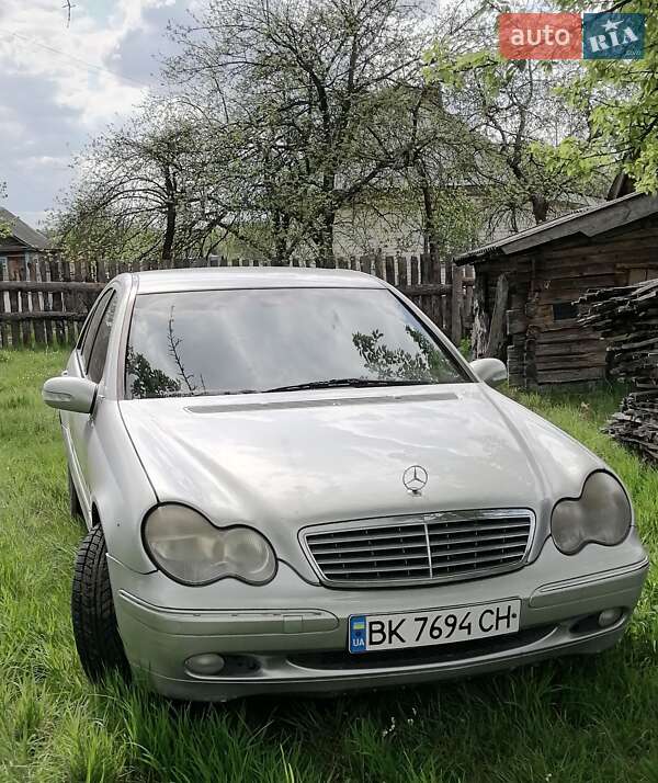 Седан Mercedes-Benz C-Class 2001 в Рокитному