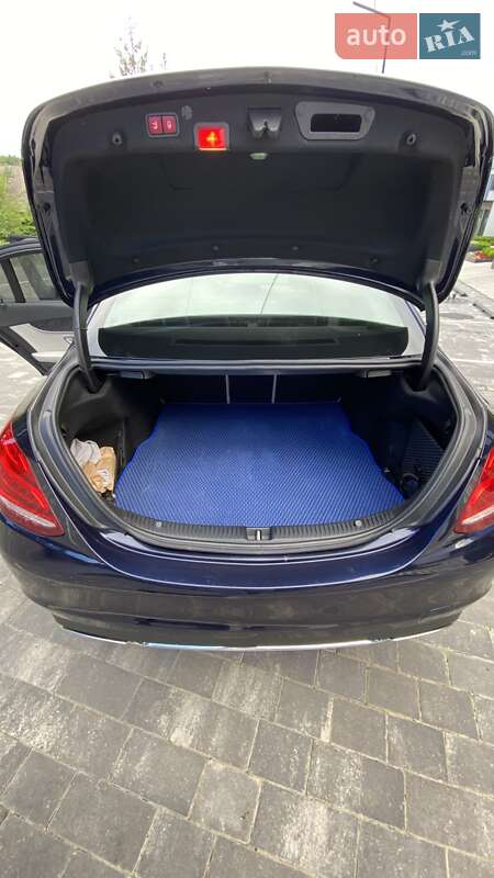 Седан Mercedes-Benz C-Class 2015 в Ужгороді