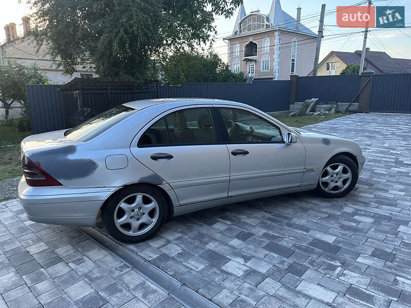 Седан Mercedes-Benz C-Class 2002 в Коломые