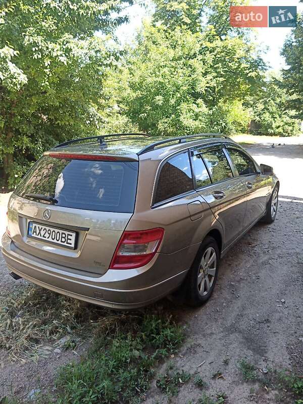Универсал Mercedes-Benz C-Class 2010 в Константиновке