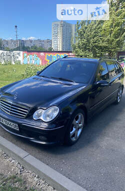 Універсал Mercedes-Benz C-Class 2006 в Харкові